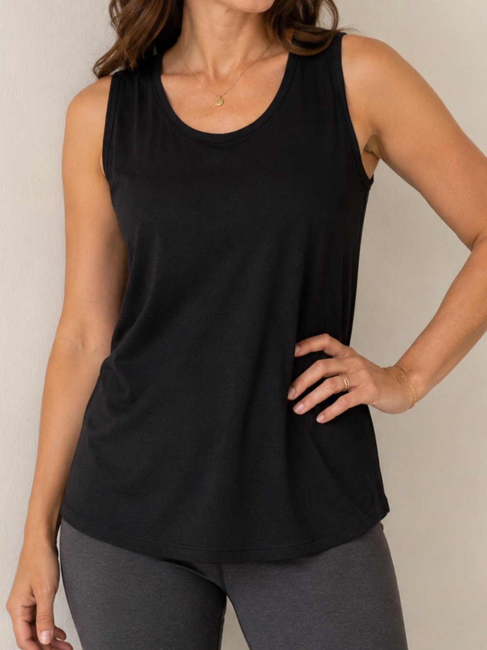 tek gear Black Scoop Neck Active Tank